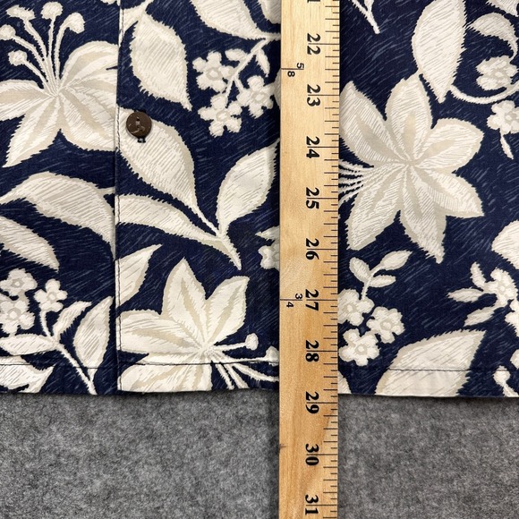 Go Barefoot Vintage Aloha Shirt M Blue White Floral Cotton Hawaiian Tradition - Picture 6 of 10